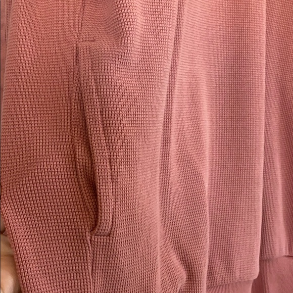 Adidas crewneck - Picture 2 of 4